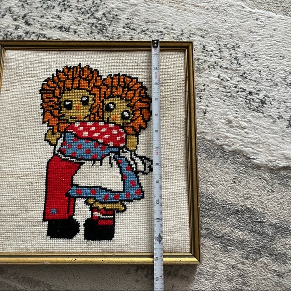 Needlepoint Raggedy Ann and Andy wall hanging - Picture 6 of 14